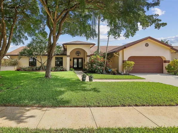 20321 NW 2nd St, Pembroke Pines, FL 33029