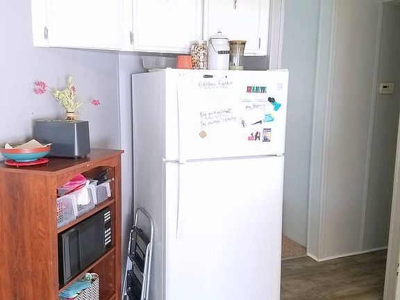 5th image of 1819 Bloom Dr