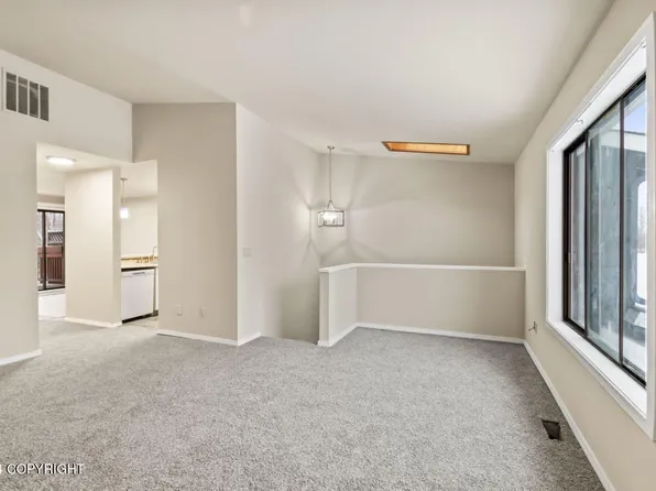 8050 Pioneer Dr APT 1102, Anchorage, AK 99504