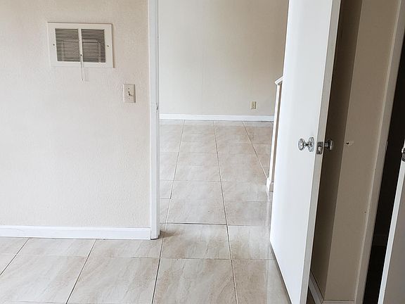 5th image of 4085 Rosenda Ct