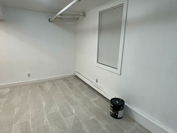 5th image of 826 Arnow Ave