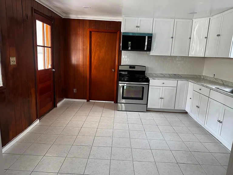 44 Galpin St #1 — Photo 2