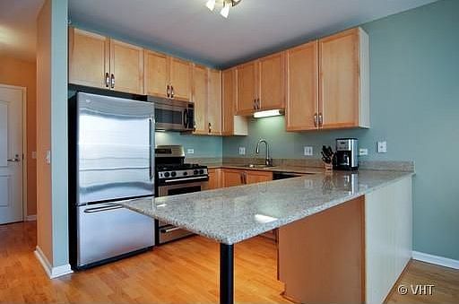 4th image of 635 N Dearborn St APT 2303