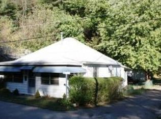 230 Saint John St, Nelsonville, OH 45764