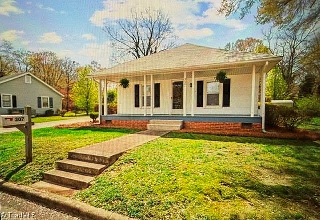 1st image of 307 Rockspring Rd