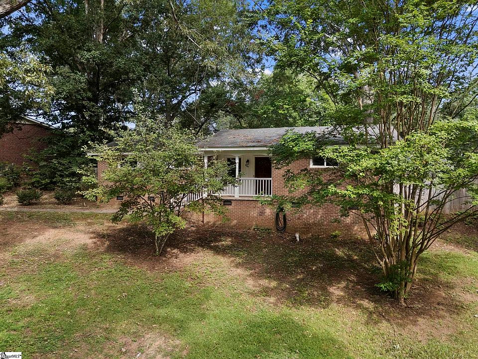 1st image of 207 Seminole Dr