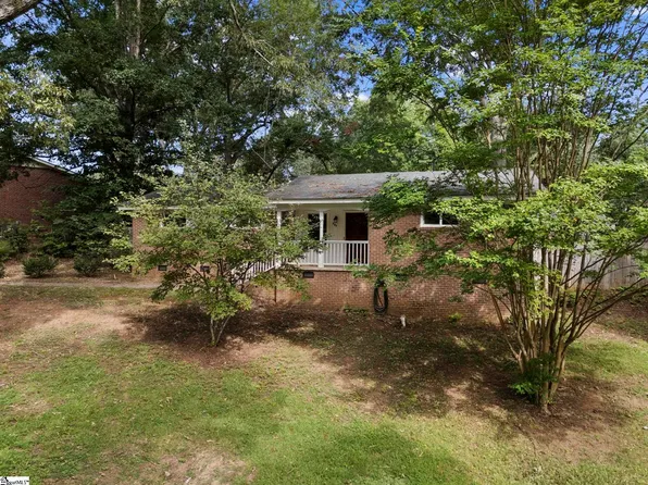 207 Seminole Dr, Simpsonville, SC 29680