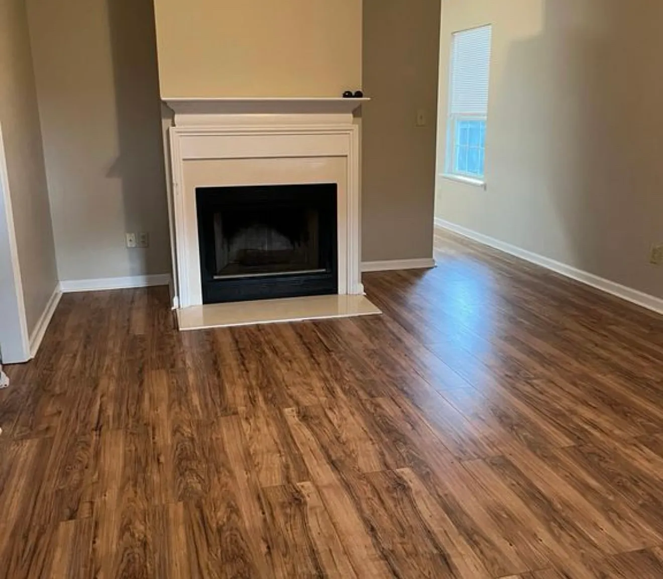2 bed, 884 sqft, $1,300 — Photo 2