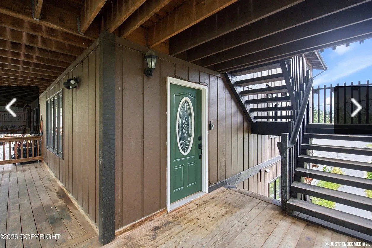 2 bed, 829 sqft, $1,900 — Photo 3