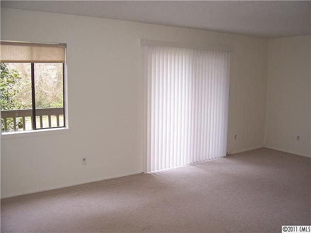1st image of 3653 Maple Glen Ln