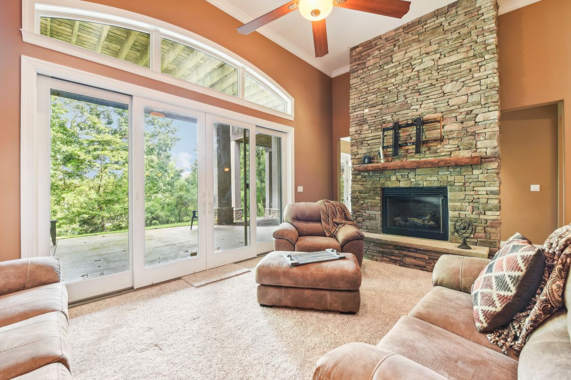 next background image