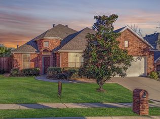 204 Red Bluff Dr, Hickory Creek, TX 75065