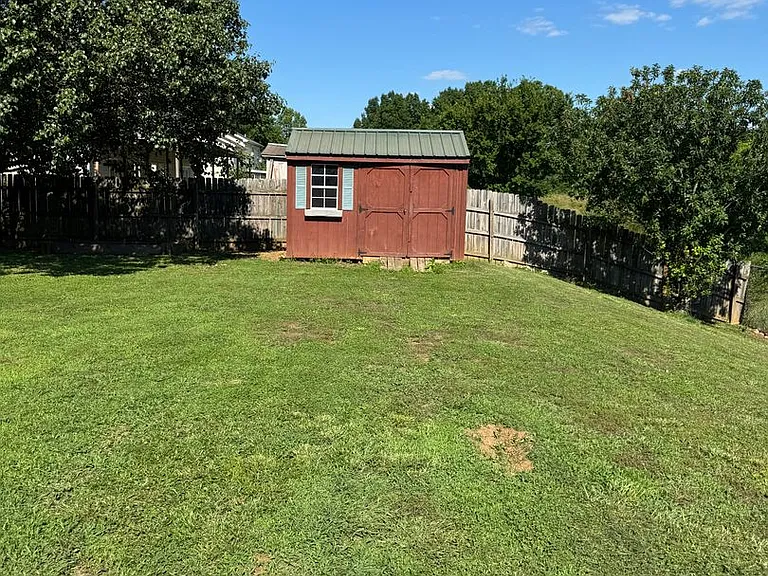 1239 California Dr — Photo 27