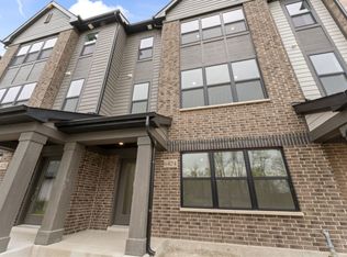 6424 Levi Ln, Morton Grove, IL 60053