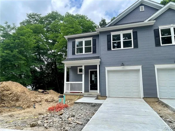 2957 Ithaca St, Allentown, PA 18103