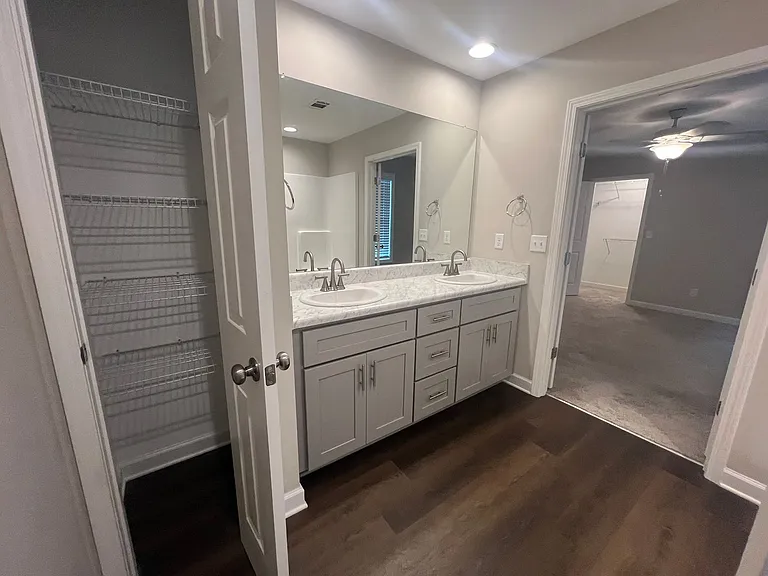 4450 Easthaven Cir — Photo 20