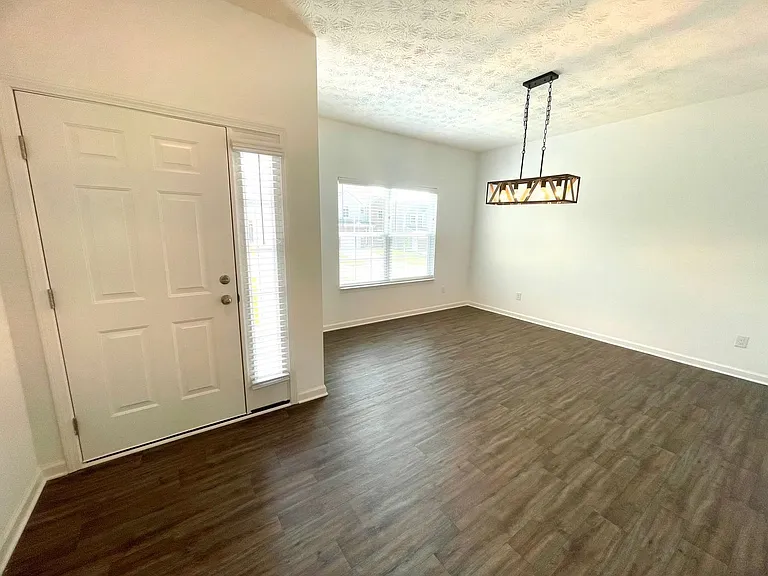 17115 Meander Way — Photo 3