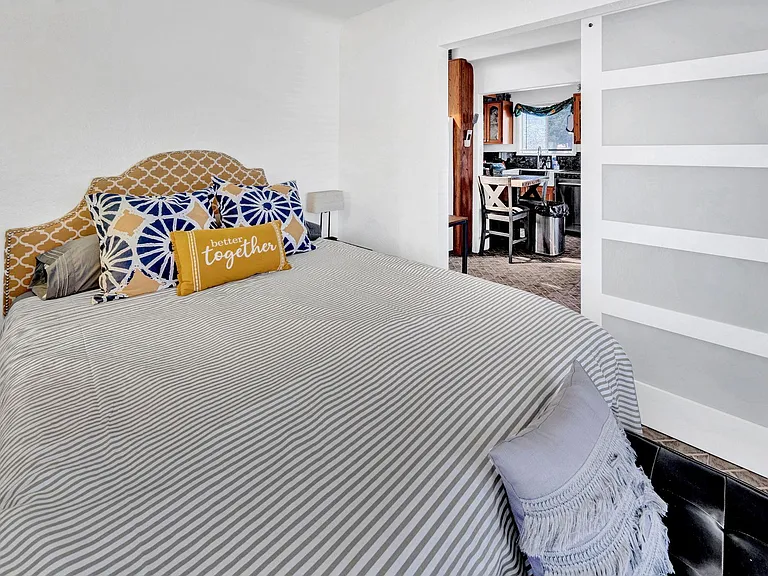 1406 W 76th St #1/2 — Photo 14