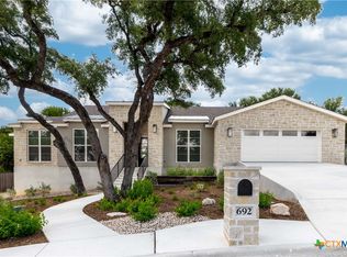 692 Acorn Dr, New Braunfels, TX 78130