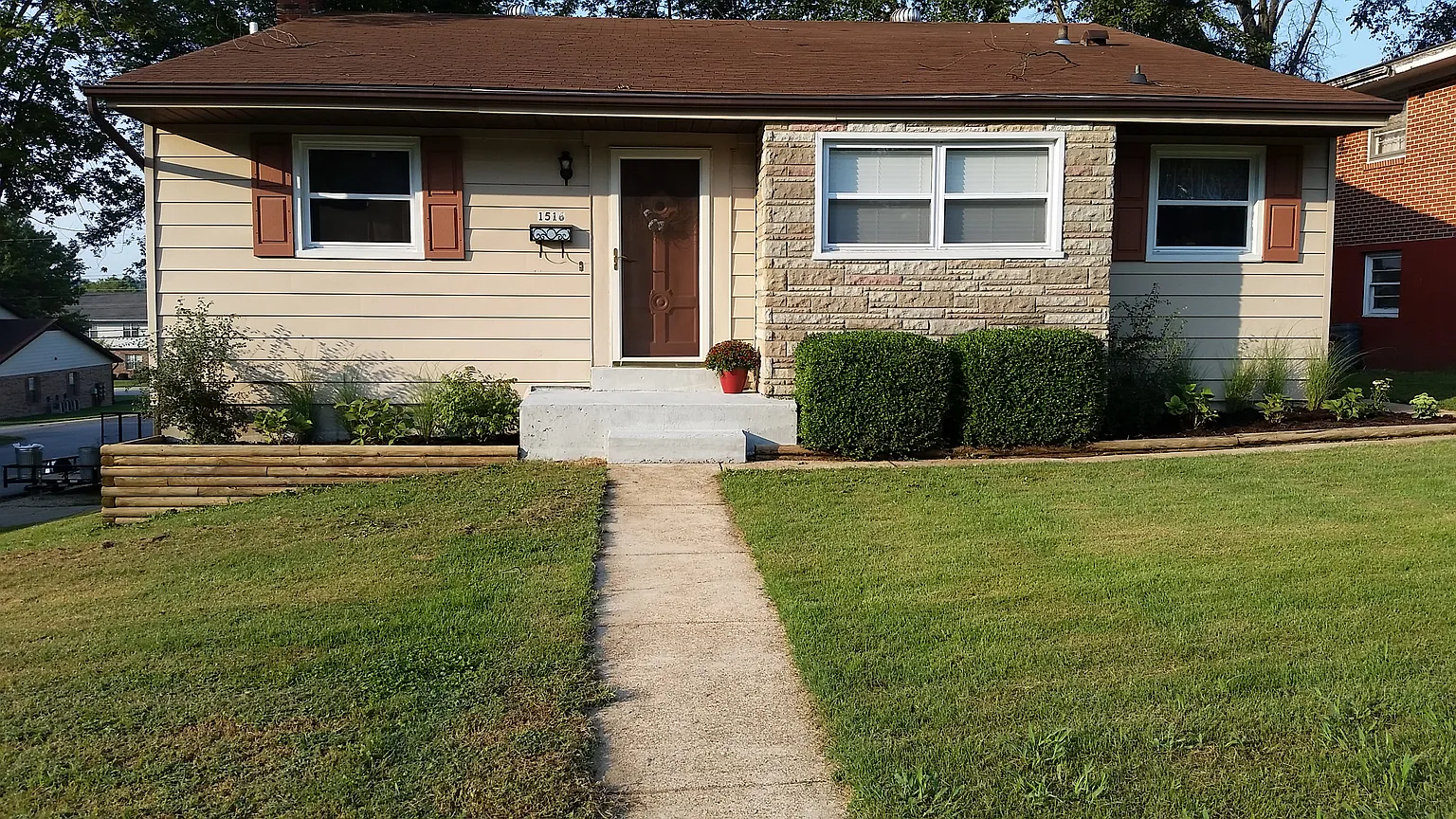 1516 3rd Pkwy photo 1