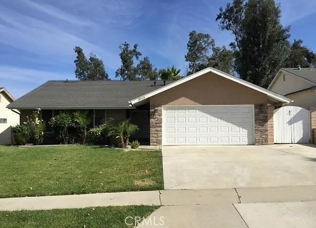 4 bed, 1756 sqft, $3,850 — Photo 1