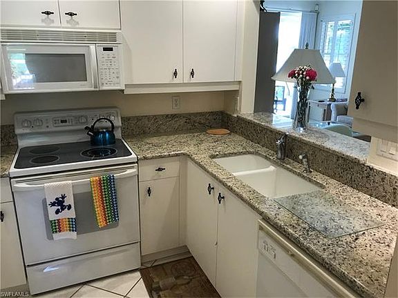 4th image of 6690 Huntington Lakes Cir APT 102