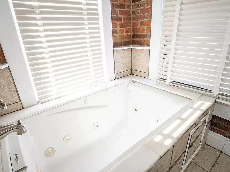 925 Mount Pleasant Ave #925 — Photo 25