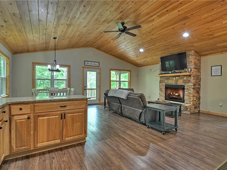 298 Spindrift Ct — Photo 15