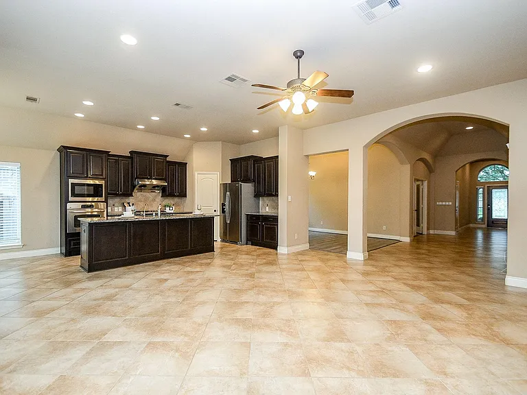 2911 Village Brook Ln — Photo 11