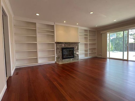 4th image of 13152 Ten Oak Way