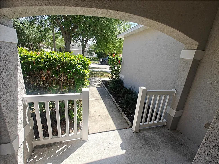 8225 Summer Wood Ln — Photo 22