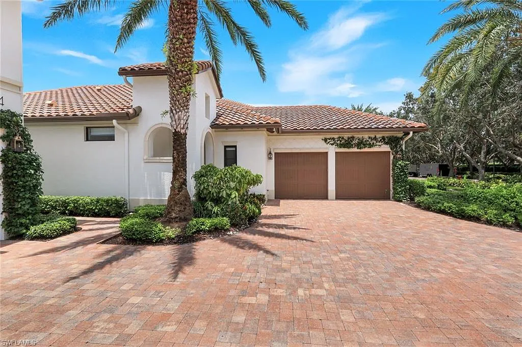 3 bed, 3.0 bath, 2530 sqft, $13,000 — Photo 4