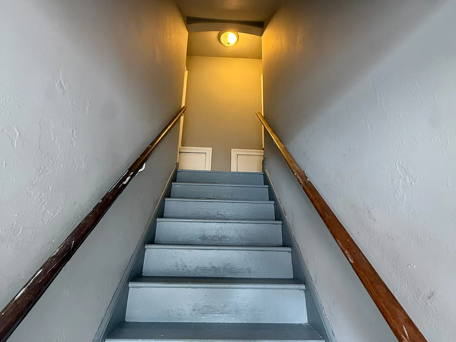 2 bed, $1,300 — Photo 1