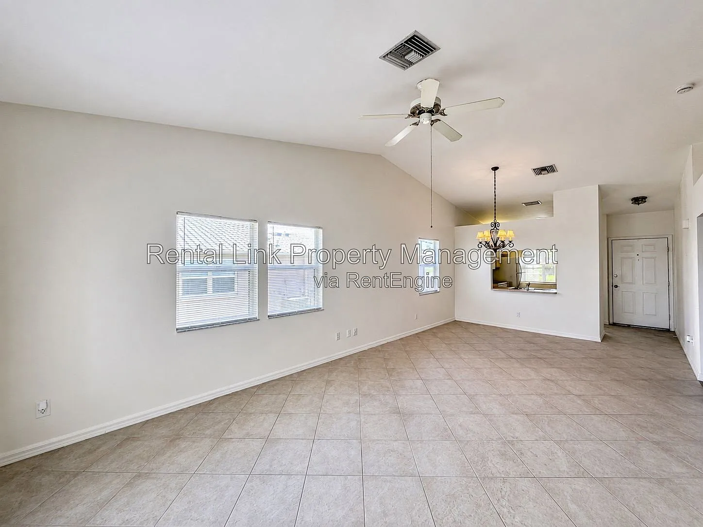 2 bed, 2.0 bath, 1008 sqft, $1,300 — Photo 3