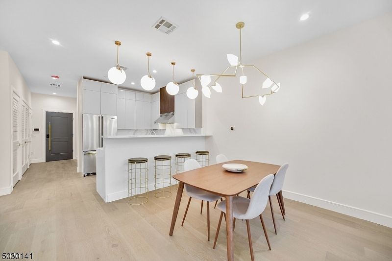 1st image of 14 2nd St #2D