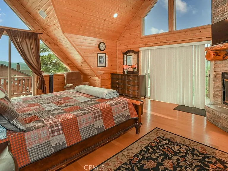 351 Glenwood Dr — Photo 18