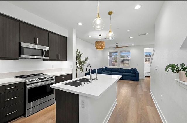 Kitchen 4