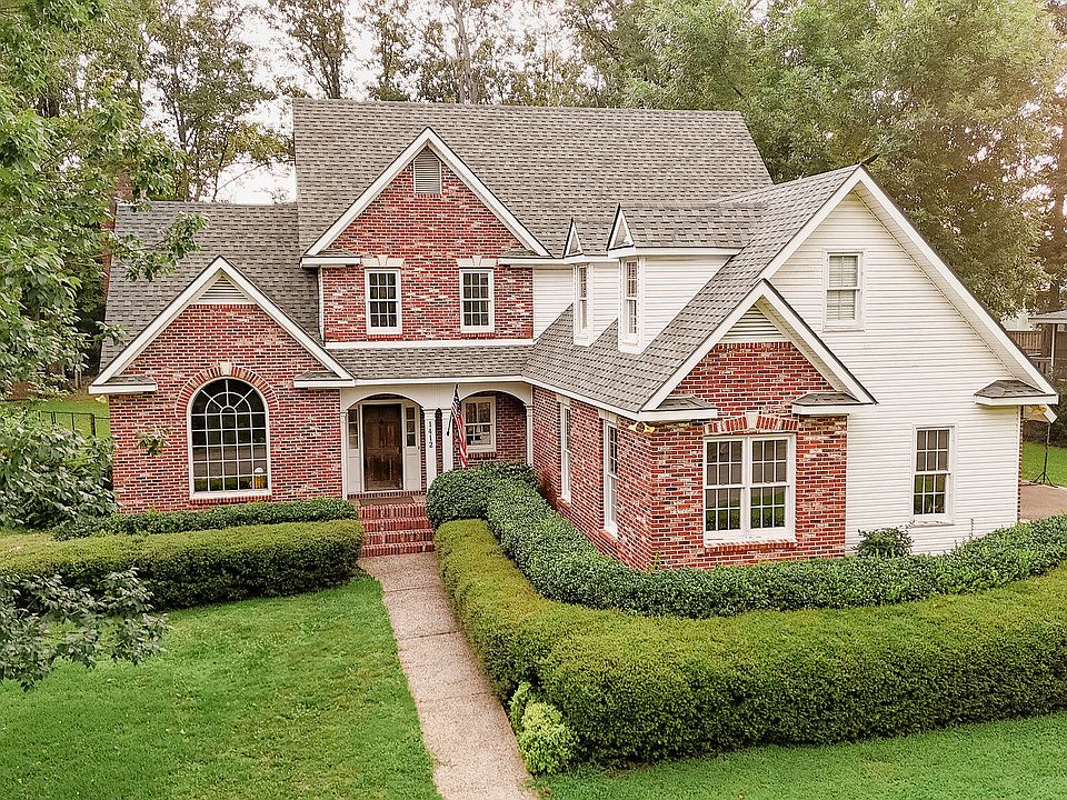 1st image of 1412 Forest Brook Dr