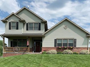 720 Sunset Blvd, Palmyra, NE 68418