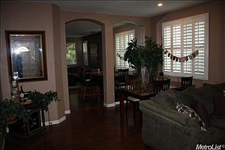 4th image of 3642 Saintsbury Dr