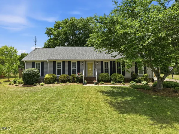 504 Commander Dr, Wendell, NC 27591