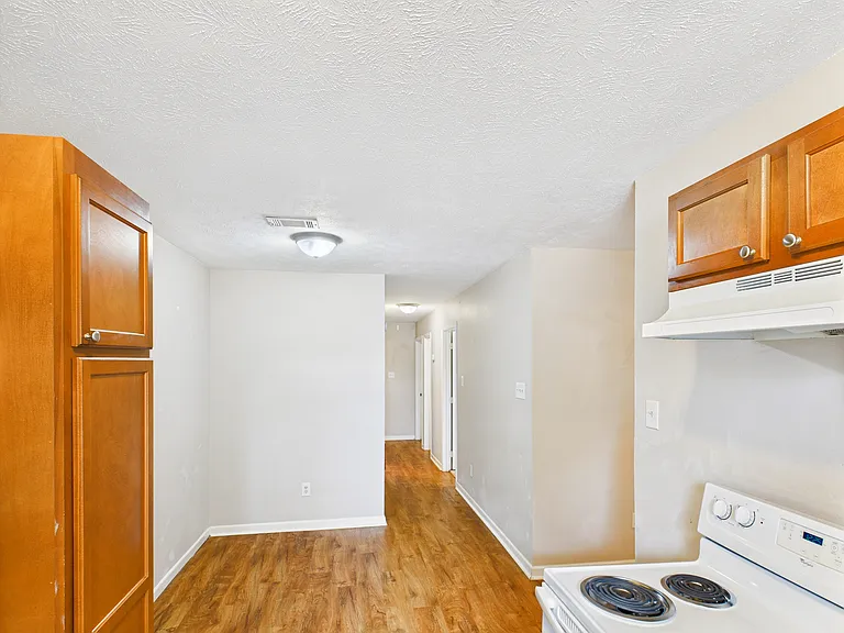 3615 Mahan St #B — Photo 6