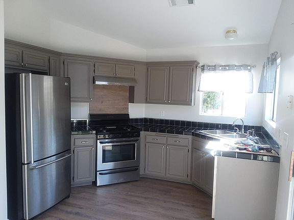 3rd image of 1829 E Mesa Dr
