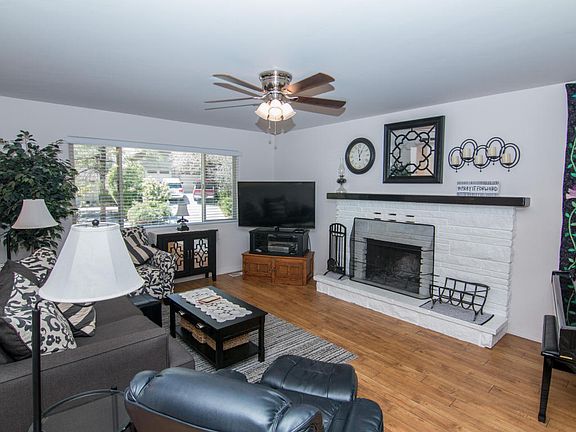 4th image of 1613 Elwood Ln
