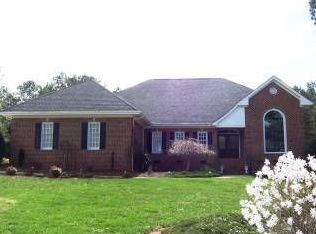 908 Rockfall Ct, Raleigh, NC 27614