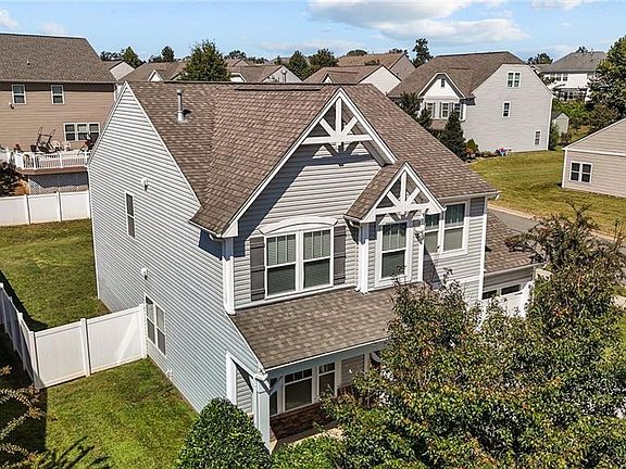 3rd image of 109 Holstein Ln