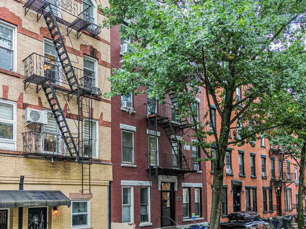 238 Sackett Street image 25 of 25