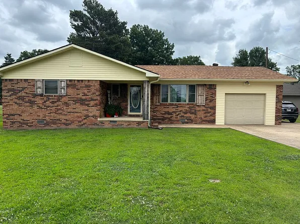 712 11th St, Corning, AR 72422