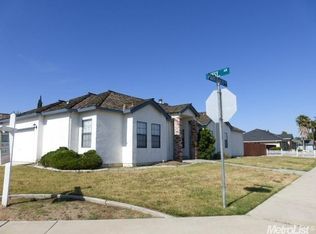 865 Pointe Lourose Ave, Gustine, CA
