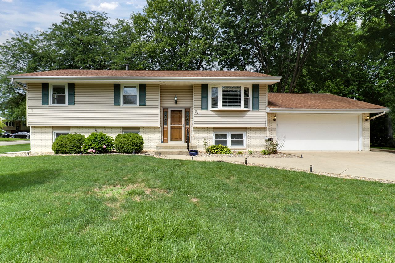213 S Bone Dr, Normal, IL 61761 MLS 11829168 Zillow